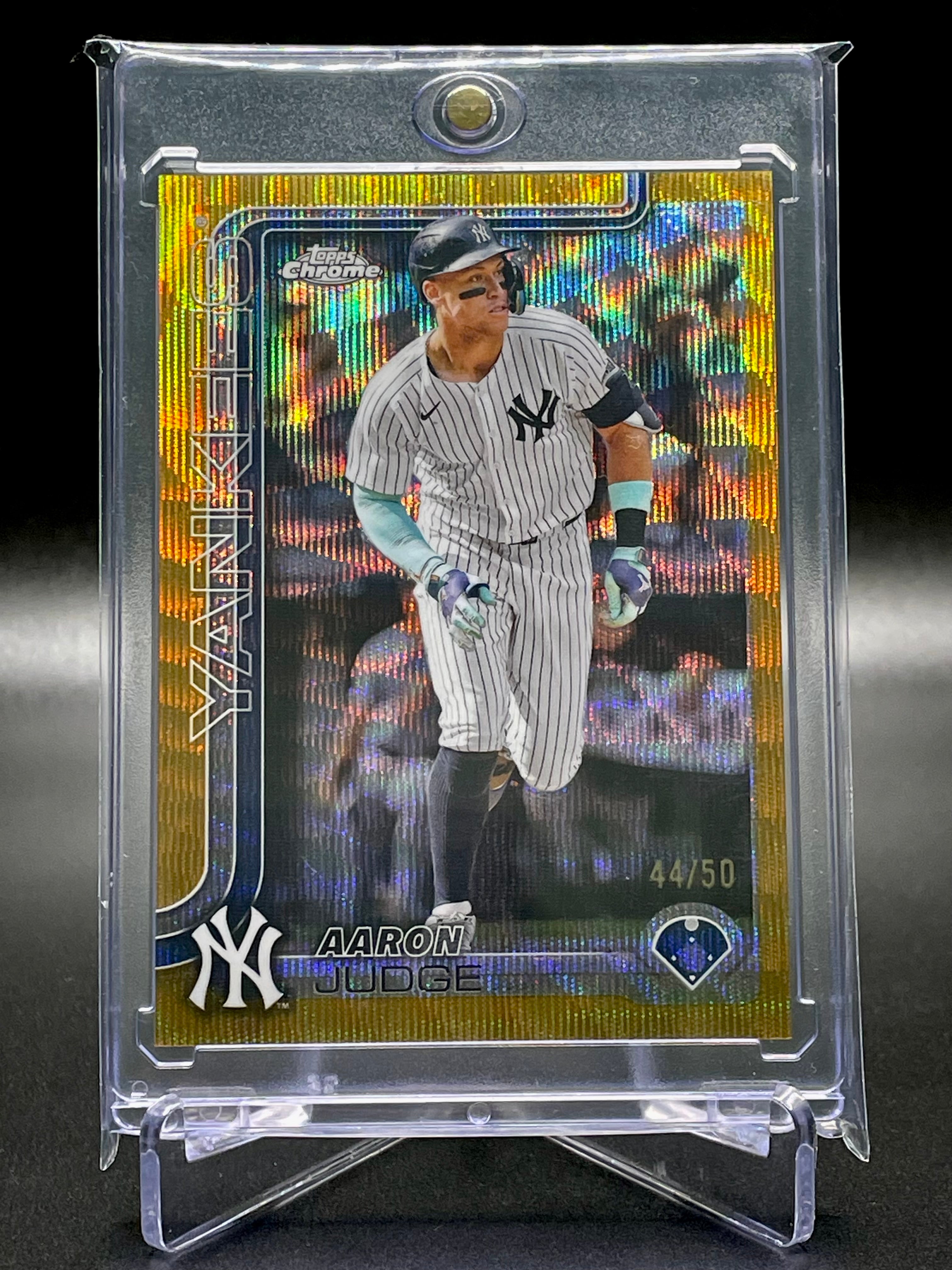 Aaron Judge - 2025 Topps Chrome - Gold Wave /50